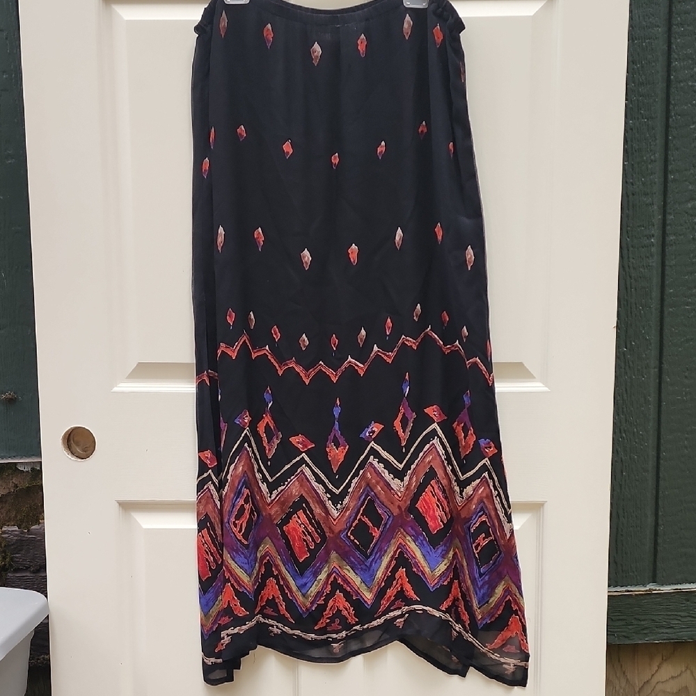 Chico's Design 100% Rayon Black and Multicolor Patterned Skirt Size 3 (16)
